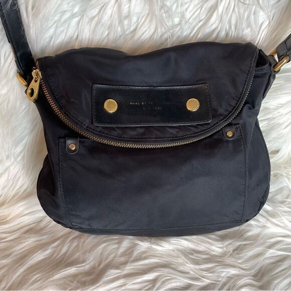 Marc Jacobs Preppy Natasha Nylon‎ Crossbody Bag - Picture 1 of 11